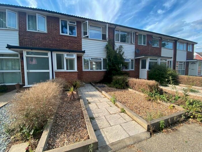 3 Bedroom Property To Rent In Wey Close, Camberley, GU15