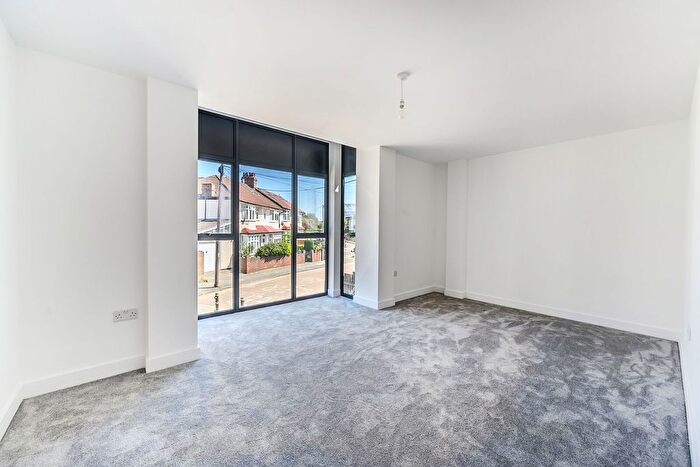 2 Bedroom Flat To Rent In Valley Gardens, Colliers Wood, London, SW19