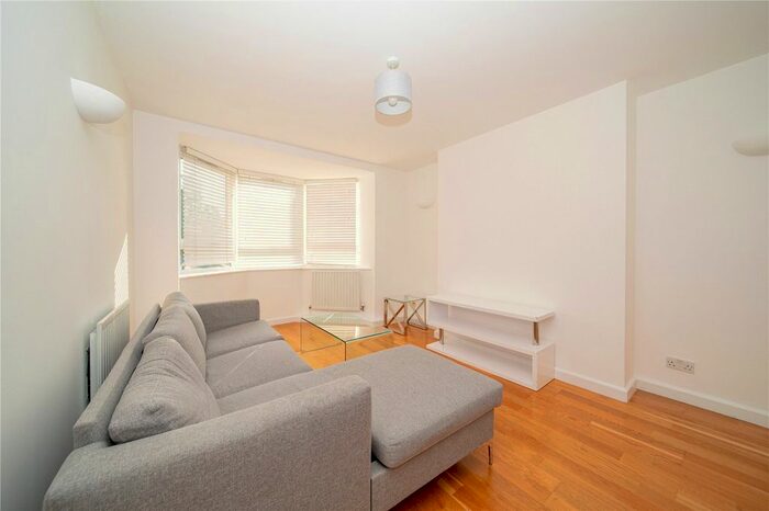 2 Bedroom Flat To Rent In Kew Bridge Court, London, W4