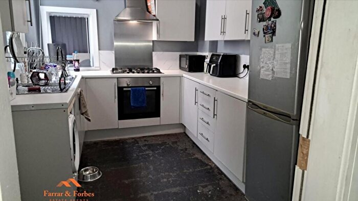 4 Bedroom Terraced House For Sale In Willow Street, Burnley, BB12