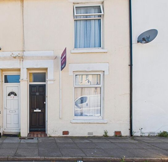 2 Bedroom Terraced House To Rent In Daulston Road, Portsmouth, PO1