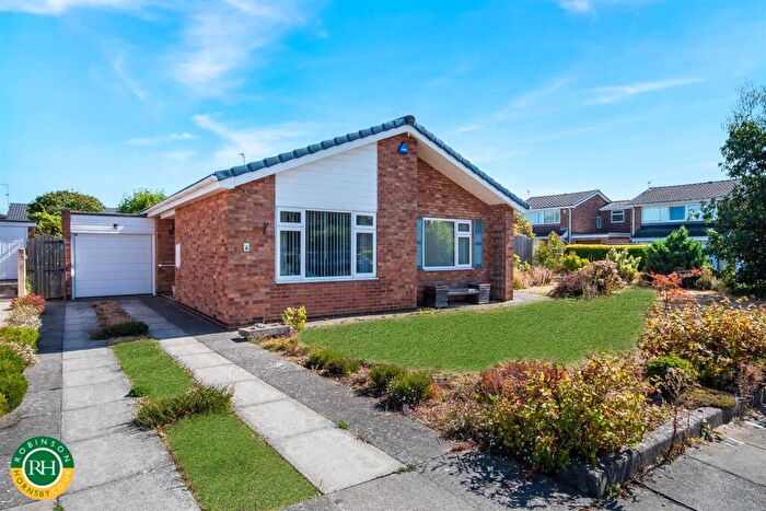 3 Bedroom Detached Bungalow For Sale In Lindrick Close, Doncaster, DN4
