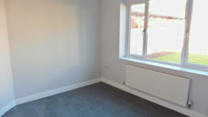 2 Bedroom Detached Bungalow To Rent In Church Street, Bolton Upon Dearne, S63