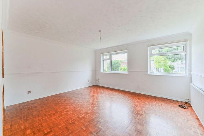 2 Bedroom Flat To Rent In Mulgrave Road, Sutton, SM2