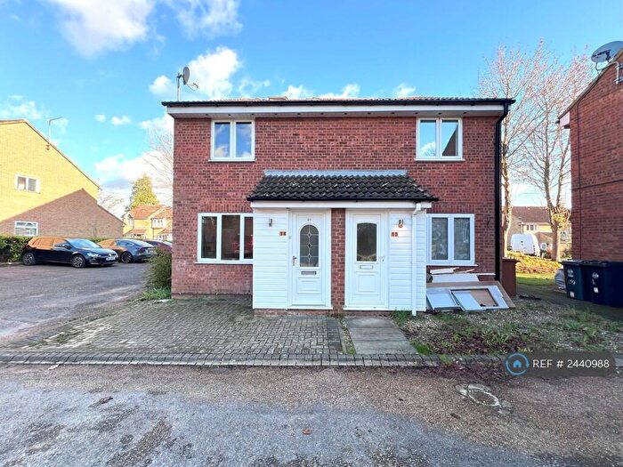 1 Bedroom Semi-Detached House To Rent In The Paddock, Bishop's Stortford, CM23