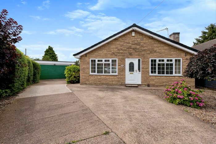 3 Bedroom Detached Bungalow For Sale In Meadow End, Grantham, NG31