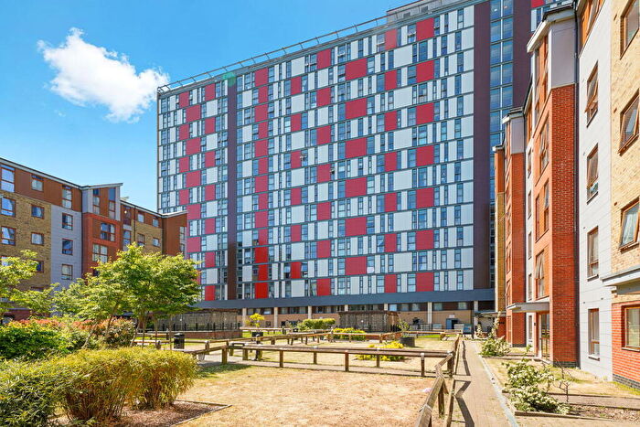 2 Bedroom Flat For Sale In London Road, Croydon, CR0