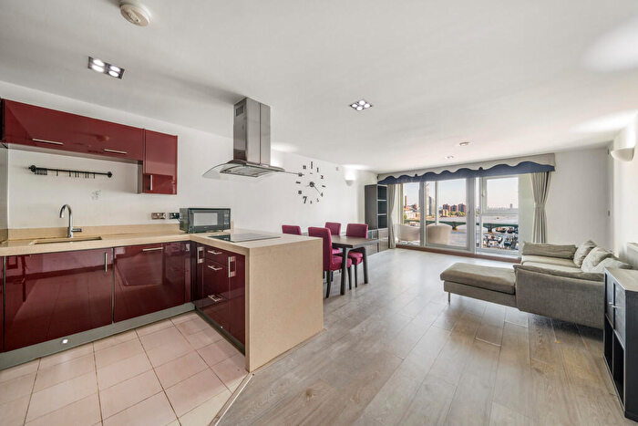 2 Bedroom Apartment To Rent In Bridges Court Road, Battersea, SW11