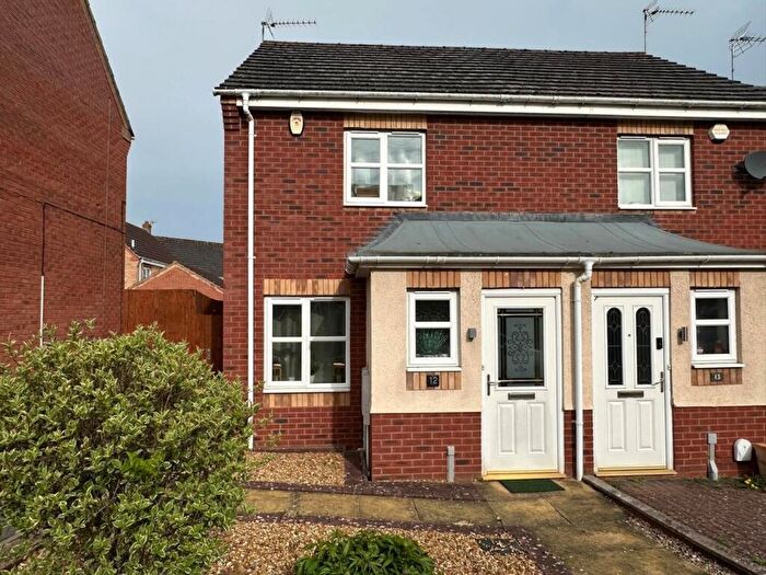 2 Bedroom House To Rent In Attlebridge Close, LE5