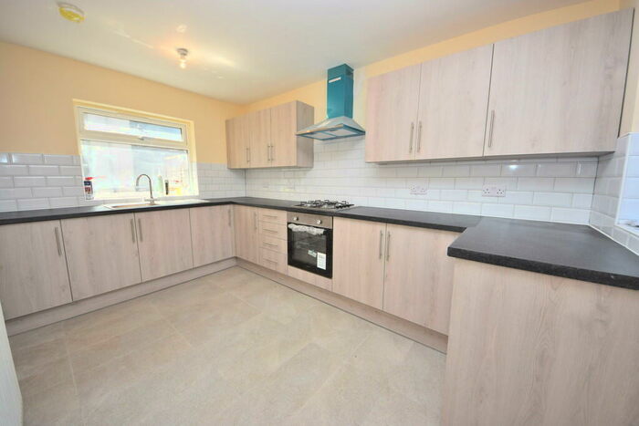 2 Bedroom Flat To Rent In Caledon Road, East Ham, E6