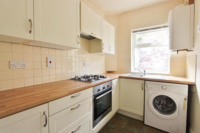 3 Bedroom Terraced House To Rent In Neill Road, Sheffield, S11
