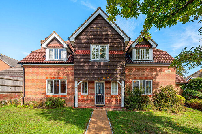 5 Bedroom Detached House For Sale In Gilchrist Gardens, Warsash, SO31