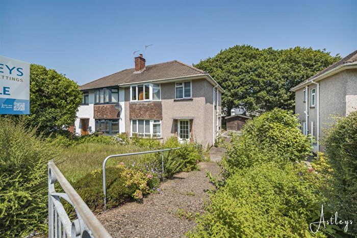 3 Bedroom Semi-Detached House For Sale In Muirfield Drive, Mayals, Swansea, SA3