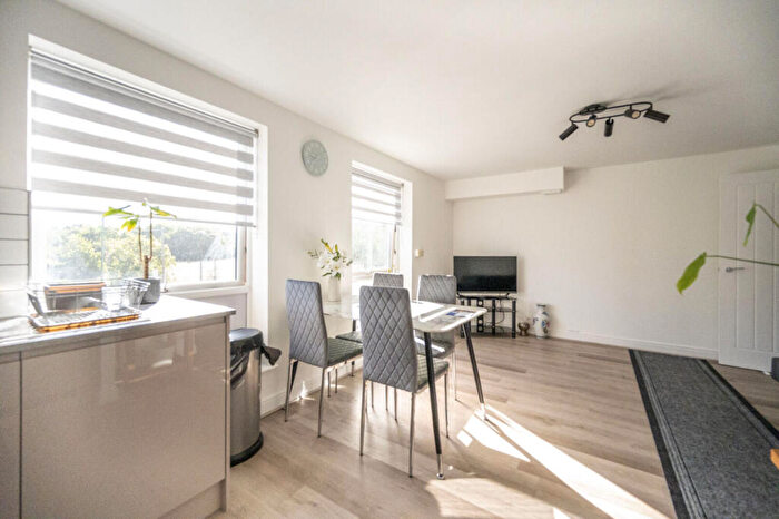 2 Bedroom Flat To Rent In Ashton Court, Connington Crescent, Chingford, London, E4