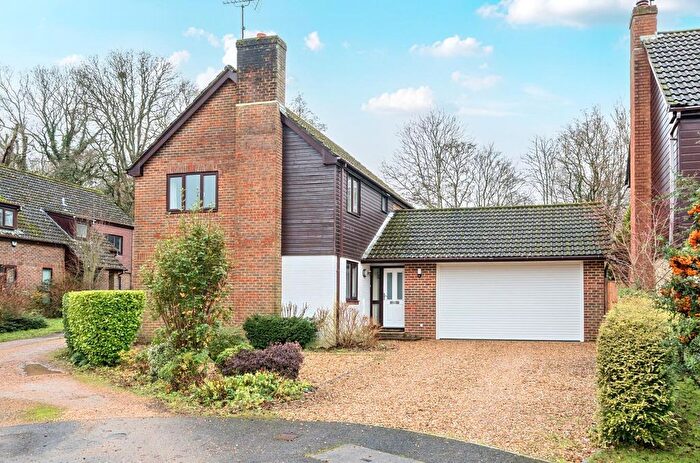 4 Bedroom Detached House For Sale In Merrick Way, Valley Park, Chandler's Ford, SO53