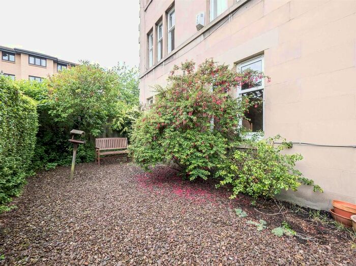3 Bedroom Flat To Rent In Learmonth Avenue, Edinburgh, EH4