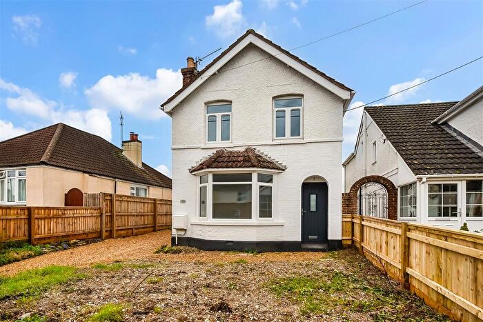 4 Bedroom Detached House For Sale In Mylen Road, Andover, SP10