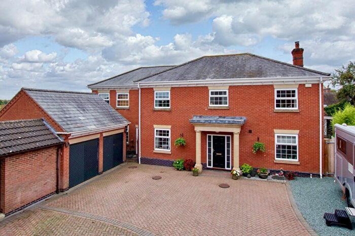 4 Bedroom Detached House For Sale In Hall Gardens, Ravenstone, LE67