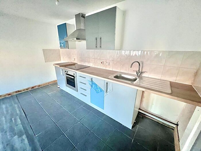 1 Bedroom Flat To Rent In Village Street, Derby, Derby, DE23