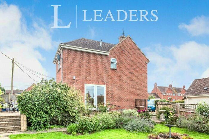 2 Bedroom End Of Terrace House To Rent In Marlborough Gardens, SN7