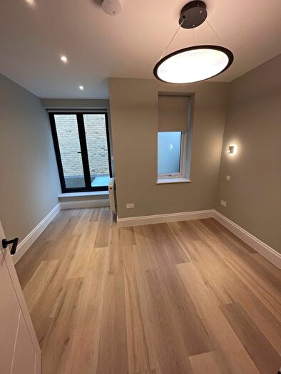 1 Bedroom Flat To Rent In Brick Lane, London, E1
