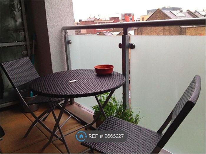 1 Bedroom Flat To Rent In Downham Road, London, N1
