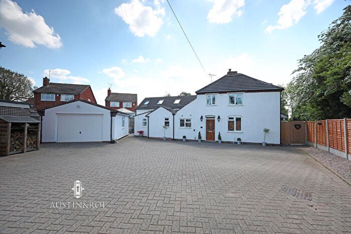 6 Bedroom Detached House For Sale In Bath Lane, Hixon, Stafford, ST18