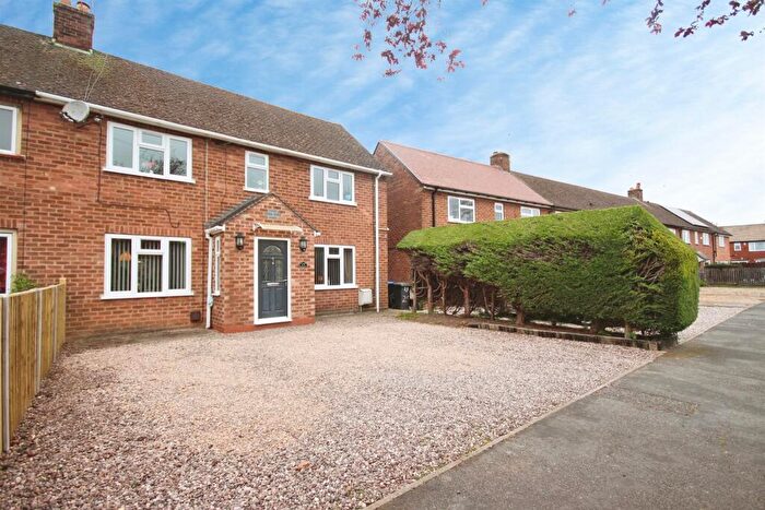 4 Bedroom Semi-Detached House For Sale In Warren Field, Ryton On Dunsmore, Coventry, CV8