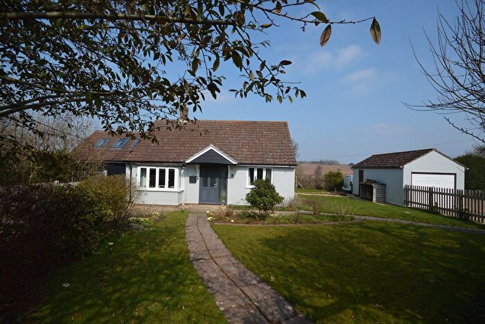 2 Bedroom Detached Bungalow For Sale In Cliffield, Shalford, Braintree, CM7