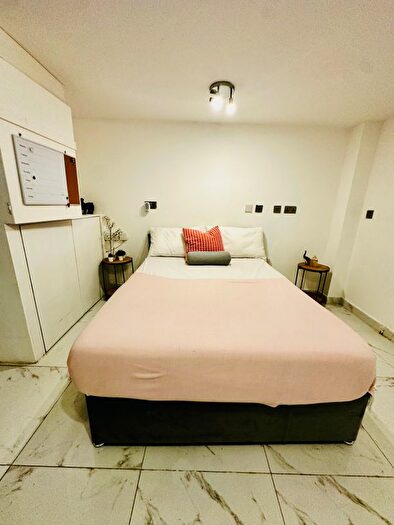 1 Bedroom Flat To Rent In Barn Way, Wembley, HA9