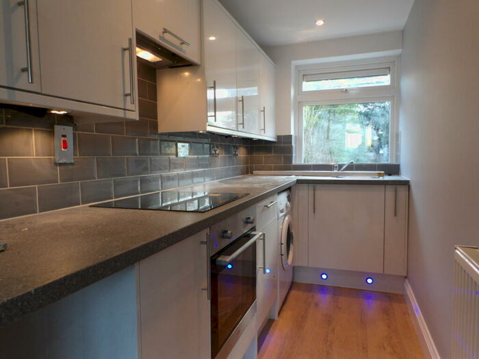 1 Bedroom Maisonette To Rent In Fox Crescent, Chelmsford, CM1