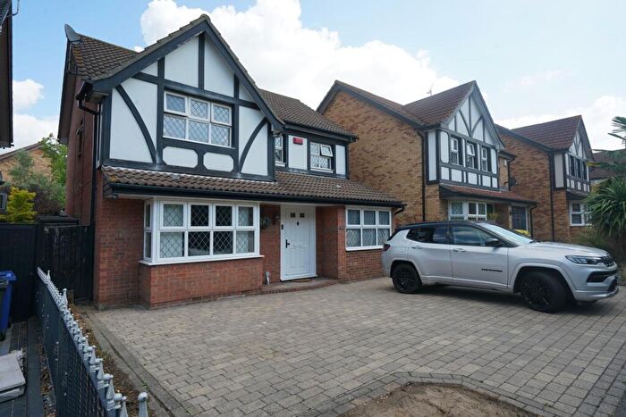 5 Bedroom Detached House To Rent In Felipe Road, Chafford Hundred, Grays, RM16