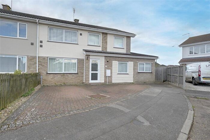 4 Bedroom Semi-Detached House To Rent In Holmsey Green Gardens, Beck Row, Bury St. Edmunds, Suffolk, IP28