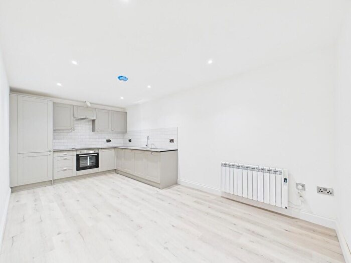 2 Bedroom Apartment To Rent In Augusta Place, Worthing, BN11