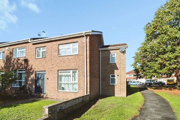 3 Bedroom End Of Terrace House For Sale In Whitecroft Way, Kingswood, Bristol, BS15