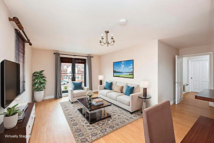 2 Bedroom Flat For Sale In Station Road, Southwater, Horsham, RH13