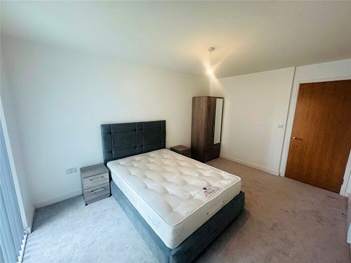 2 Bedroom Flat To Rent In Ordsall Lane, Salford, Greater Manchester, M5