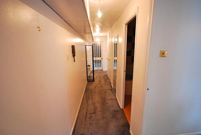 2 Bedroom Flat To Rent In Vicars Bridge Close, Wembley, HA0