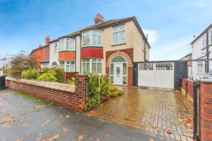4 Bedroom Semi Detached House For Sale In Atkinson Road, Sale, Greater Manchester, M33