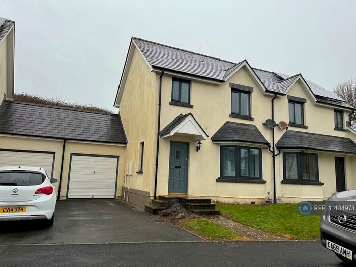 2 Bedroom Semi-Detached House To Rent In Rocky Park, Pembroke, SA71