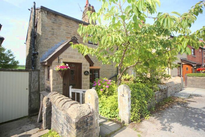 2 Bedroom Semi-Detached House To Rent In Canal Bank, Appley Bridge, Wigan, Lancashire, WN6