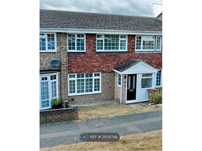 3 Bedroom Terraced House To Rent In Mossy Glade, Gillingham, ME8