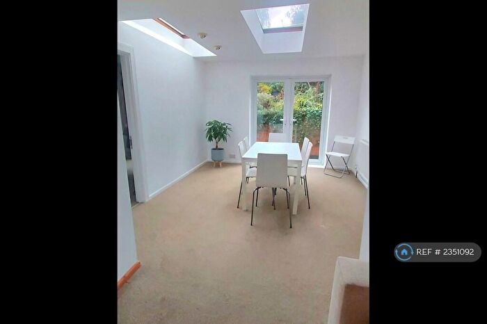 6 Bedroom Semi-Detached House To Rent In Somers Close, Winchester, SO22