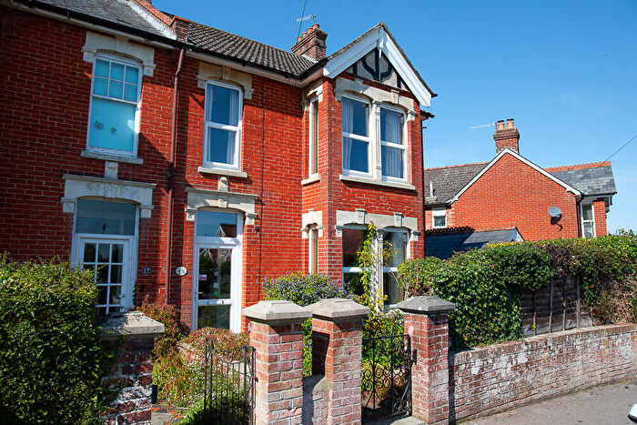 4 Bedroom Semi-Detached House For Sale In Burford Road, Salisbury, Wiltshire, SP2