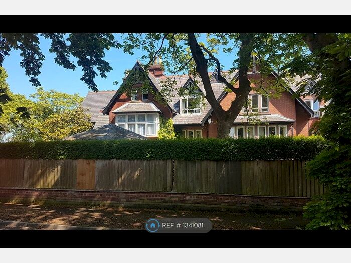 2 Bedroom Flat To Rent In Mayfield, Eccleston Park, Prescot, L34