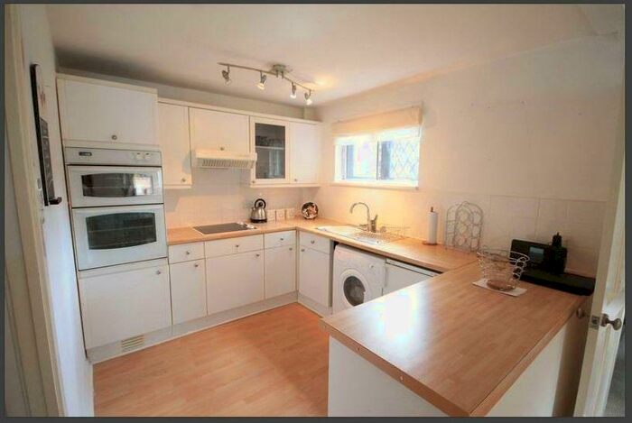 1 Bedroom Semi-Detached House To Rent In Appian Way, Alvaston, Derby, DE24