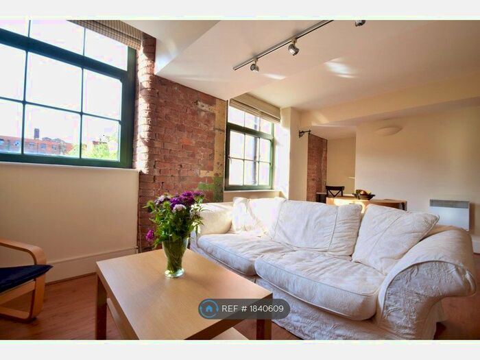 2 Bedroom Flat To Rent In Macintosh Mills, Manchester, M1