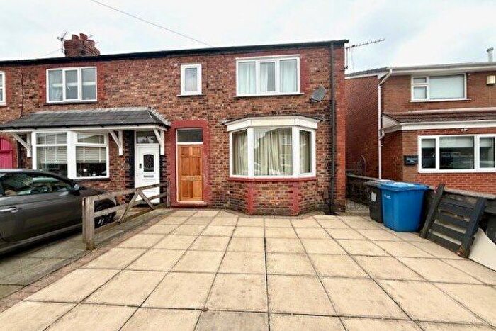 3 Bedroom Semi-Detached House To Rent In Pendlebury Street, Warrington, WA4