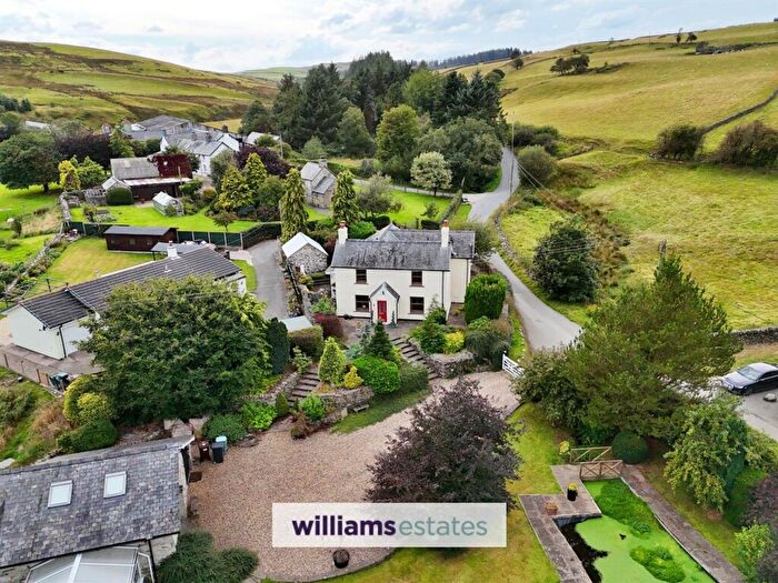 4 Bedroom Detached House For Sale In Pentre Llyn Cymmer, Cerrigydrudion, LL21