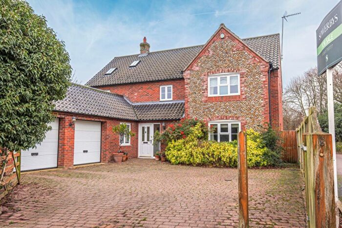 6 Bedroom Detached House For Sale In Executive Detached Home In A Prime Holt Location, NR25